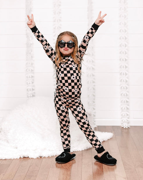 retro-daisy-checks-dream-set Dream-Big-Little-Co-pajama-baby-blanket