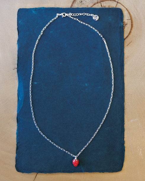 silver-strawberry-fields-forever-necklace-downeast-sophias-styleNecklaces-1