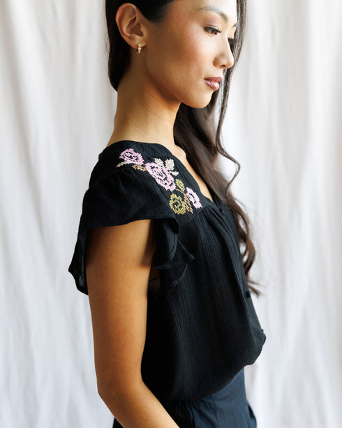 embroidered-bloom-top-downeast-sophias-style-6