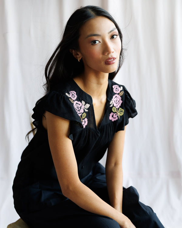 embroidered-bloom-top-downeast-sophias-styleTops-1