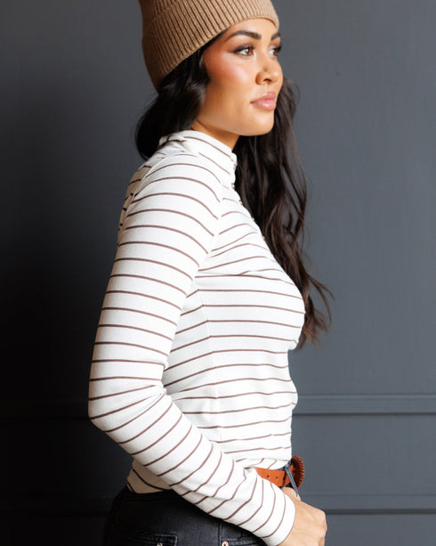 mock-neck-henley-downeast-sophias-style-5