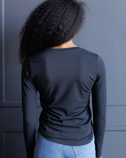 essential-long-sleeve-tee-2-downeast-sophias-style-10