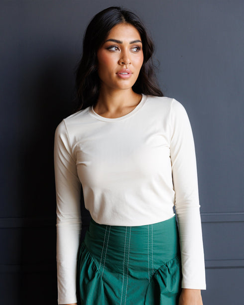 essential-long-sleeve-tee-2-downeast-sophias-style-5