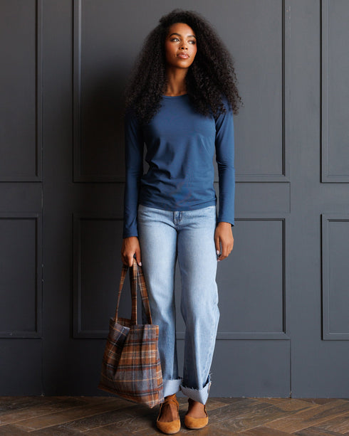 essential-long-sleeve-tee-2-downeast-sophias-style-12