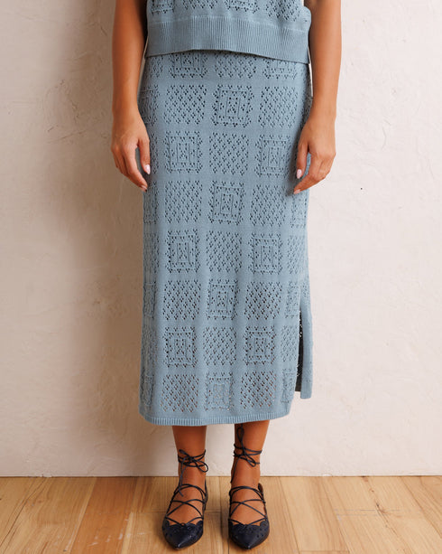 frame-worthy-skirt-downeast-sophias-style-4