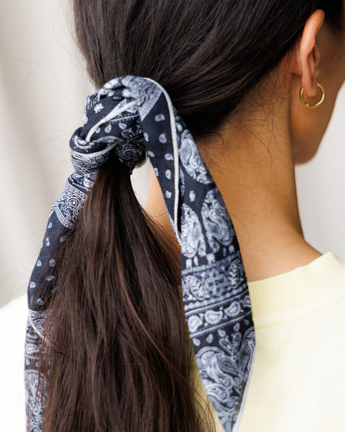 the-daily-scarf-downeast-sophias-styleScarf-1