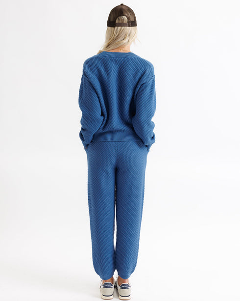 v-neck-slopes-sweater-downeast-sophias-style-6