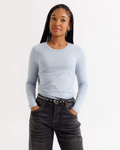 essential-long-sleeve-tee-downeast-sophias-styleTops-1