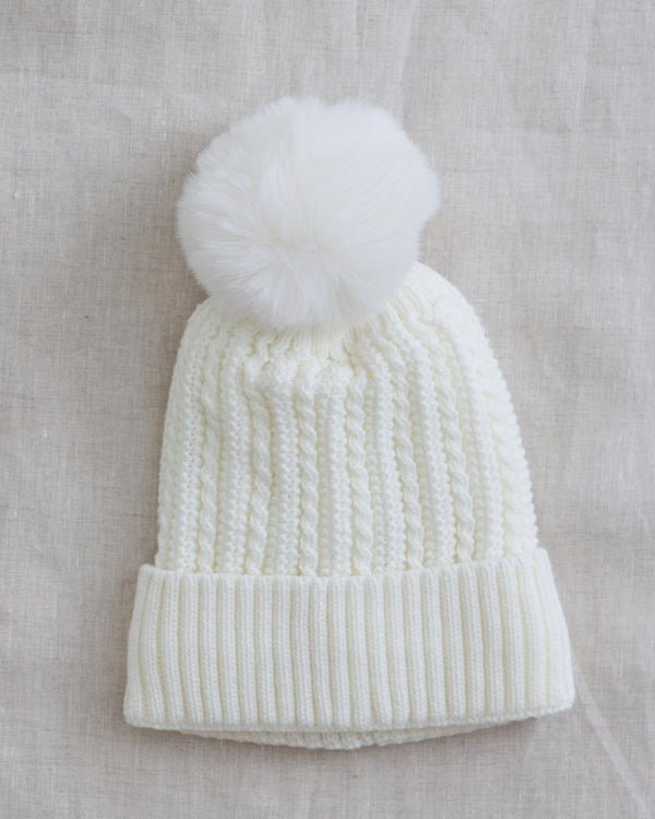 frost-beanie-downeast-sophias-styleHats-1