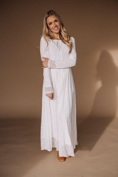 avery-temple-dress Fehrnvi - Sophia's Style----7