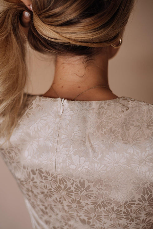 indie-midi-dress-in-gold Fehrnvi - Sophia's Style----9