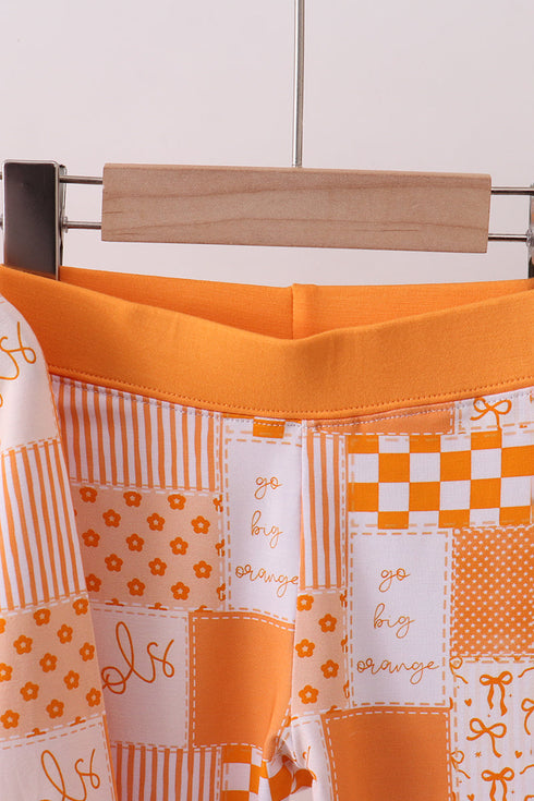 tennessee-floral-checkered-long-sleeve-bamboo-pajama-set-abby-evie-sophias-style-2