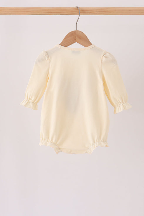 cream-football-french-knot-bubble-sophias-style-2