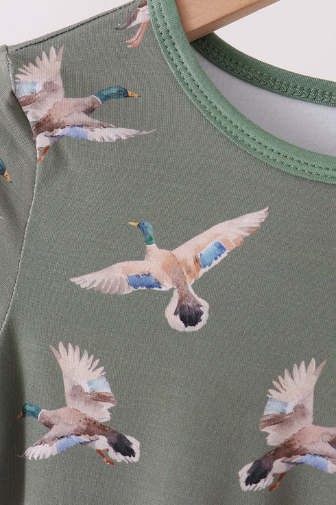 green-mallard-bamboo-pants-set-sophias-style-3