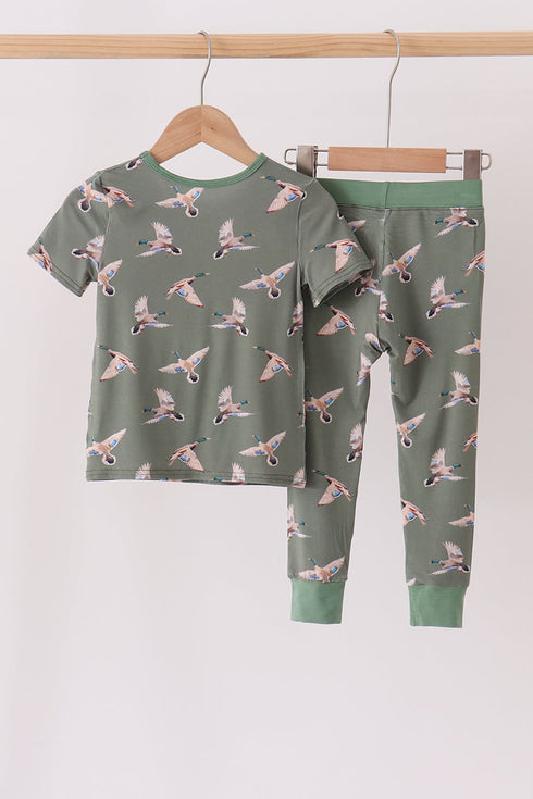 green-mallard-bamboo-pants-set-sophias-style-5