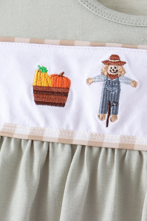 green-scarecrow-embroidery-ruffle-pants-set-sophias-style-2