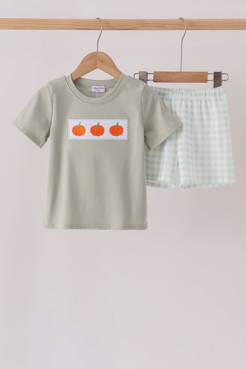 sage-pumpkin-embroidery-shorts-set-sophias-styleSet-1