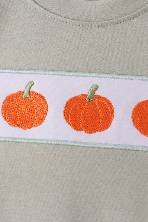 sage-pumpkin-embroidery-shorts-set-sophias-style-2