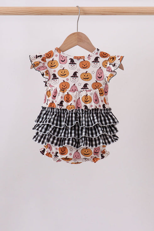 Pumpkin ruffle bubble