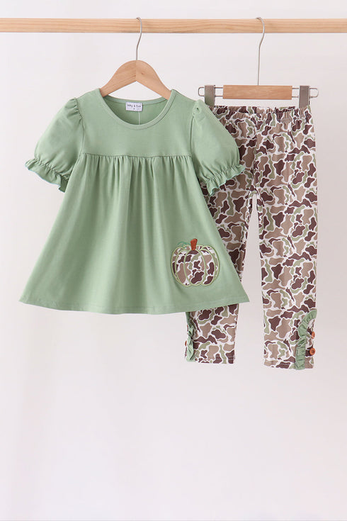 camo-pumpkin-applique-ruffle-pants-set-sophias-styleSet-1