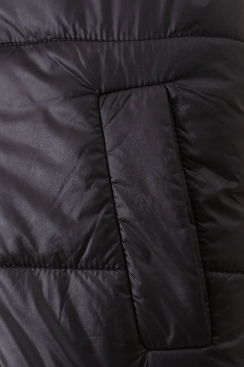 Black mom&me puffer vest