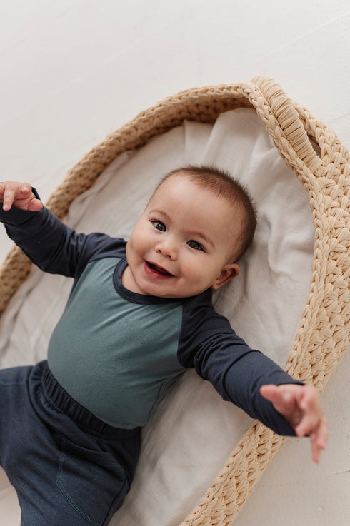 baby-boy-long-sleeve-raglan-bodysuit-in-nightfall-baby-sprouts-sophias-style-2