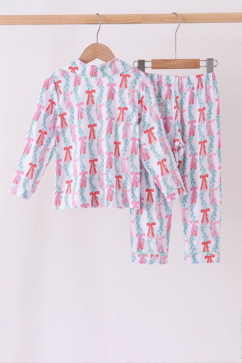 green-bow-christmas-tree-bamboo-pajama-set-abby-evie-sophias-style-6