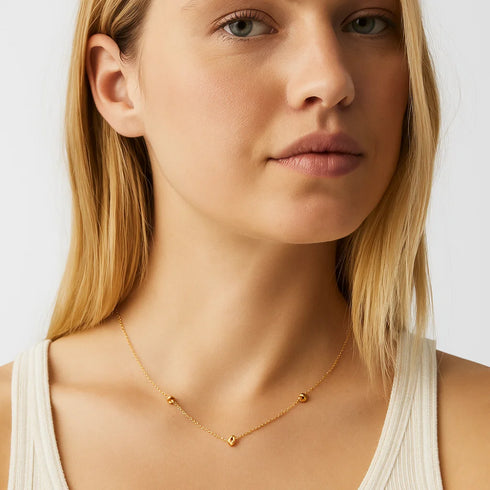 love-knot-necklace-Sophia's Style-3