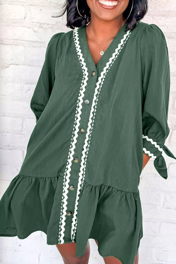 contrast-ricrac-trim-button-v-neck-knotted-bracelet-sleeve-shift-dress-OhSoStyled-Sophia's-Style-1