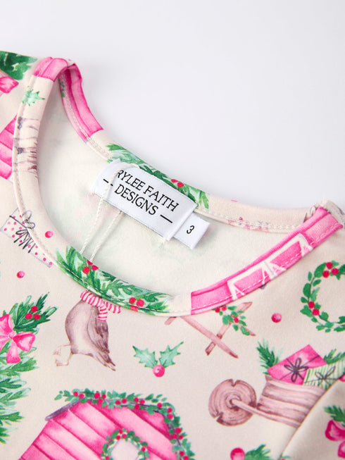 pink-farmhouse-theme-girl-set-christmas-spirit-outfit-Sophia's Style--4