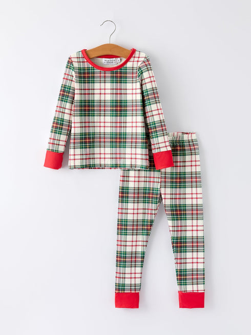 mommy-me-christmas-plaid-girls-pajamas-set-with-long-sleeves-and-red-cuffs - Sophia's Style-7