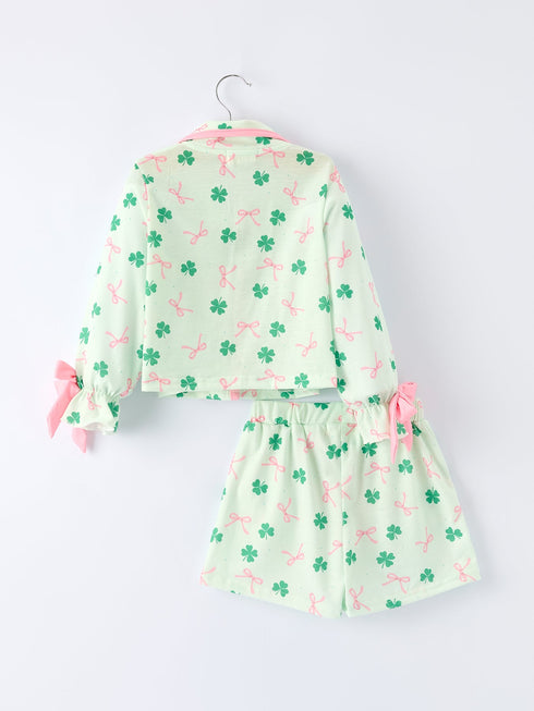 st-patricks-day-bow-shamrock-print-ruffles-girls-pajama-set-Sophia's Style--8