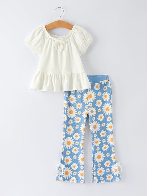 white-top-and-daisy-print-flared-pants-girls-outfit-sophias-stylePajamas-1