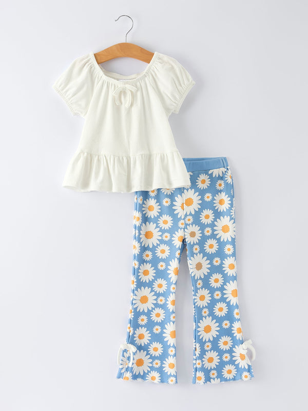 white-top-and-daisy-print-flared-pants-girls-outfit-sophias-stylePajamas-1