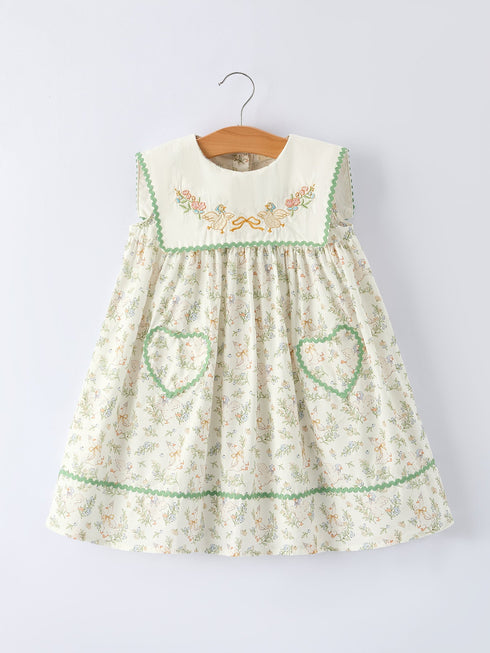 vintage-floral-duck-embroidery-spring-girl-dress-sophias-styleOutfit-1