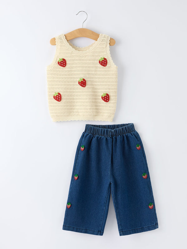 spring-strawberry-baby-girl-set-sophias-styleOutfit-1