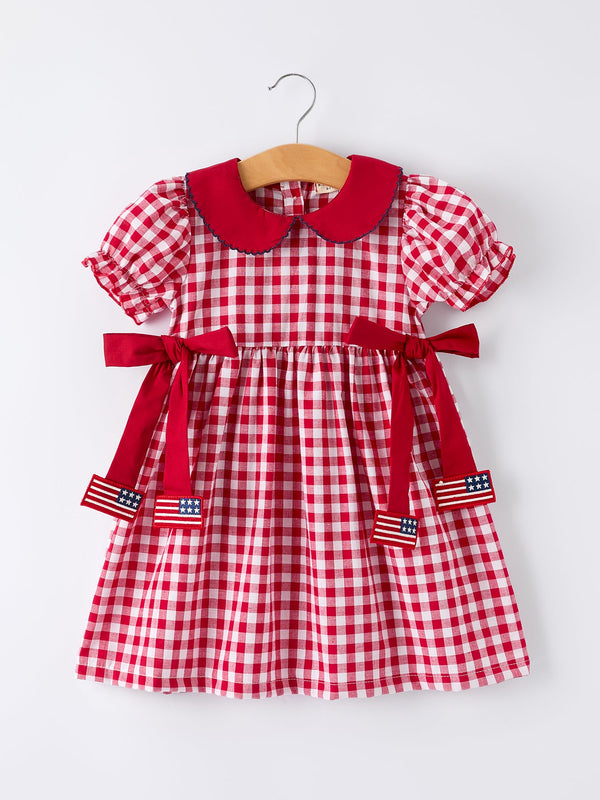 4th-of-july-flag-plaid-girl-peter-pan-collar-dress-bow-sophias-styleDress-1