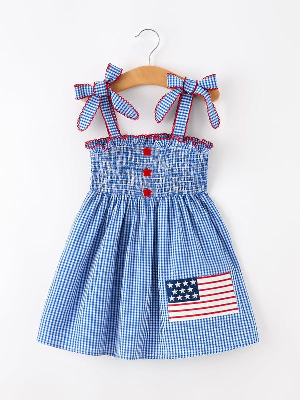 girls-4th-of-july-plaid-twirl-dress-bow-smocked-sophias-styleDress-1
