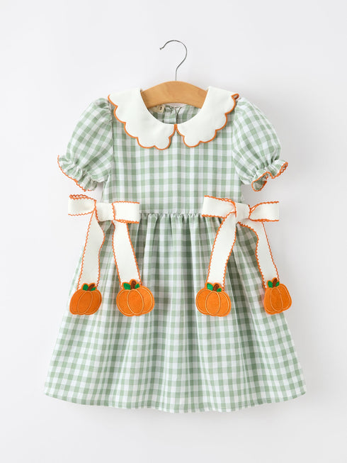 fall-plaid-girls-dress-pumpkin-bow-smocked-peter-pan-collar-sophias-styleDress-1