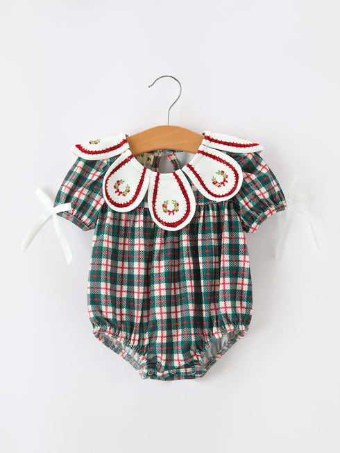 baby-girl-christmas-plaid-wreath-embroidery-bubble-romper-sophias-styleRomper-1