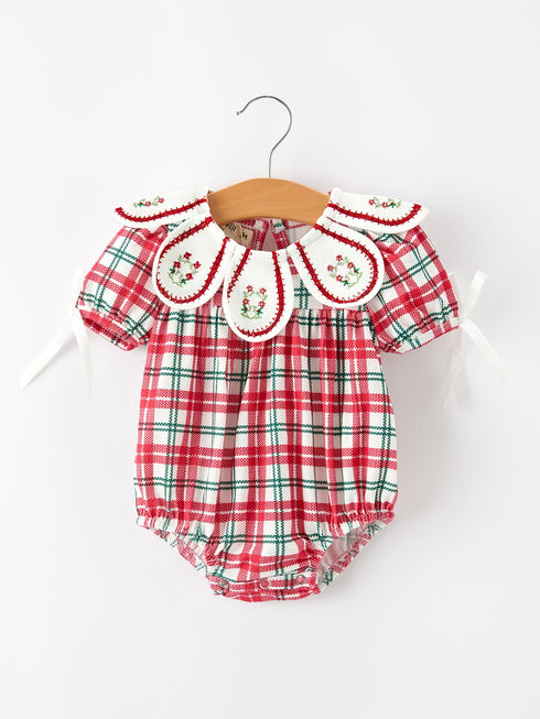 red-christmas-plaid-wreath-baby-girl-bubble-romper-sophias-styleRomper-1
