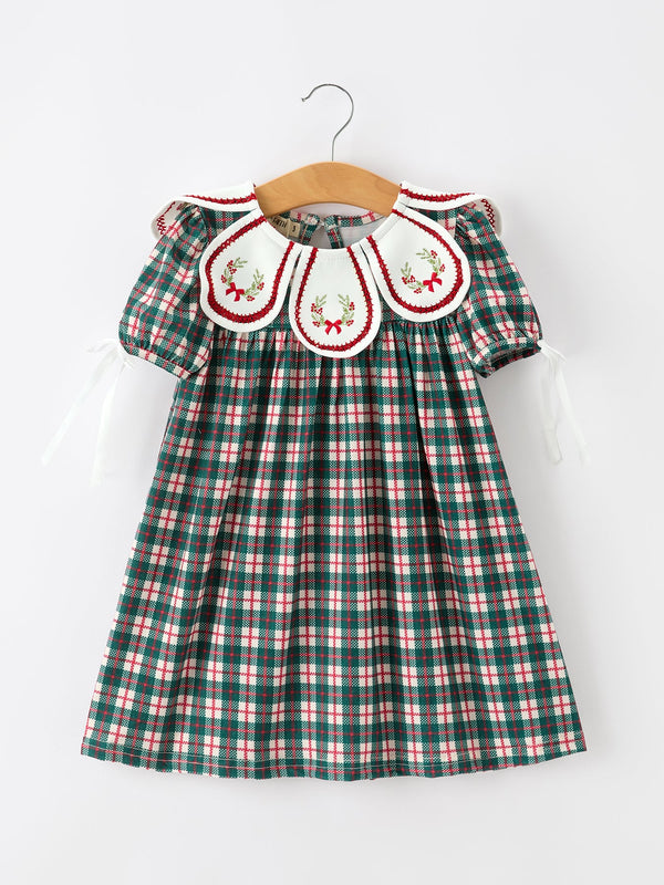 baby-girl-christmas-plaid-embroidered-dress-wreath-collar-sophias-styleDress-1