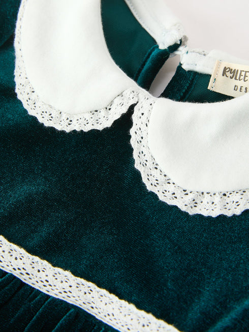 baby-girls-emerald-green-velvet-peter-pan-collar-christmas-romper-rylee-faith-sophias-style-4