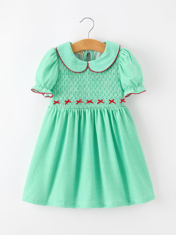 christmas-girls-green-plaid-smocked-bow-peter-pan-collar-dress-sophias-styleDress-1
