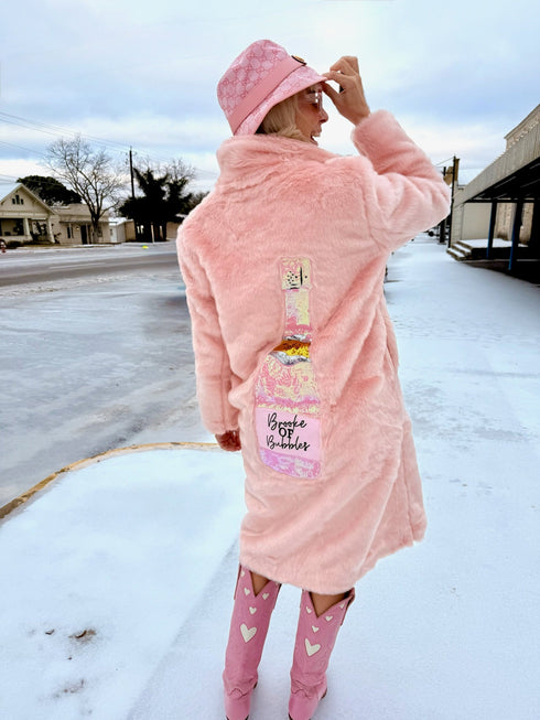 brooke-of-bubbles-long-pink-faux-fur-coat-sophias-style-4