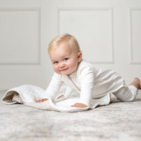 3-piece-organic-knit-gift-set Hope & Henry - Sophia's Style-3