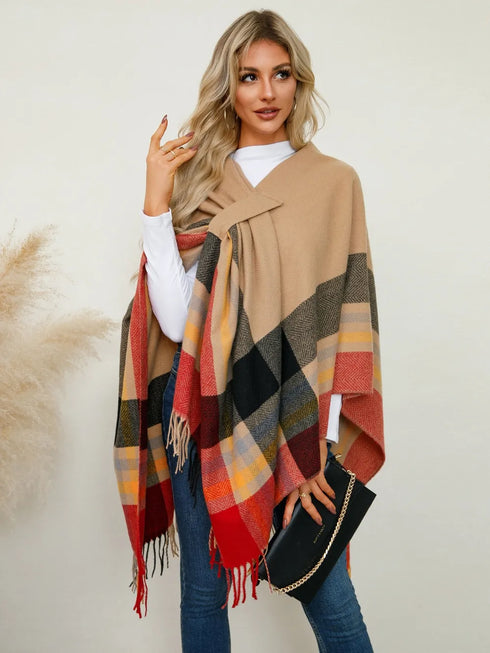 fringe-contrast-plaid-poncho-Sophia's Style-2