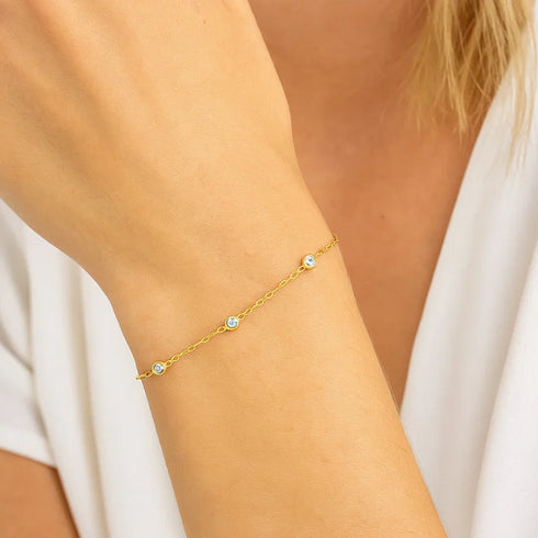 cosmic-halo-bezel-classic-cubic-zirconia-bracelet-Sophia's Style-3