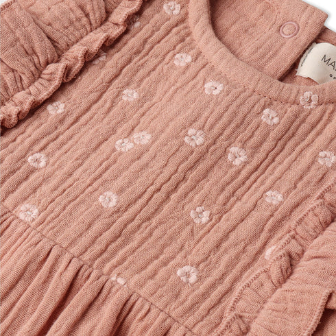 organic-embroidered-ruffle-romper-clay-makemake-organics-sophias-style-4