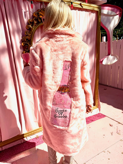 brooke-of-bubbles-long-pink-faux-fur-coat-sophias-style-7